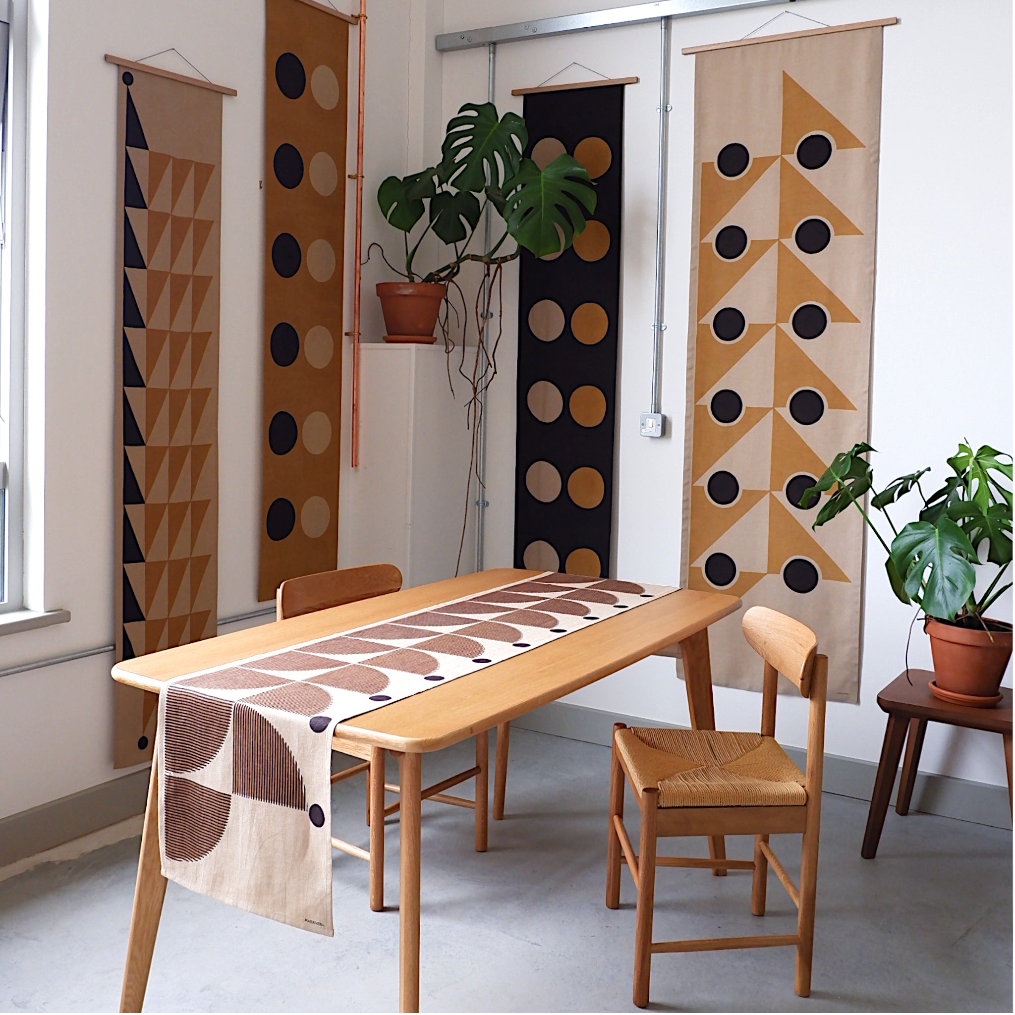 Nahar | brown