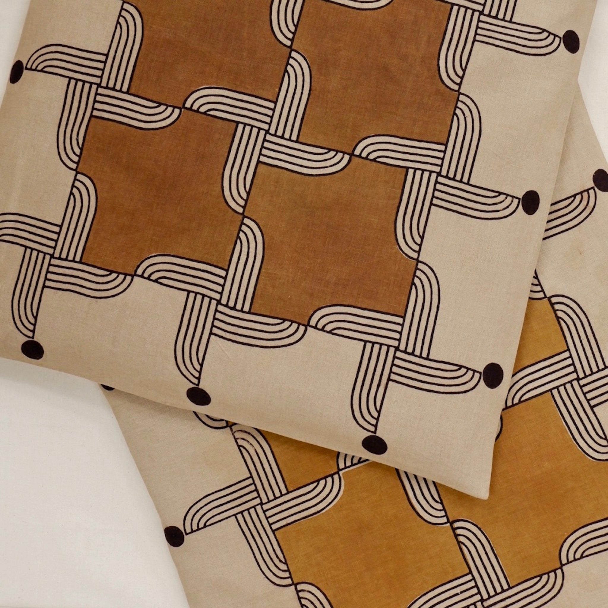 Windmill floor cushion/ brown